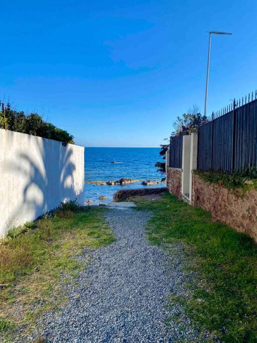 Studio Bord De Mer Boulouris A Saint Raphael Exterior foto