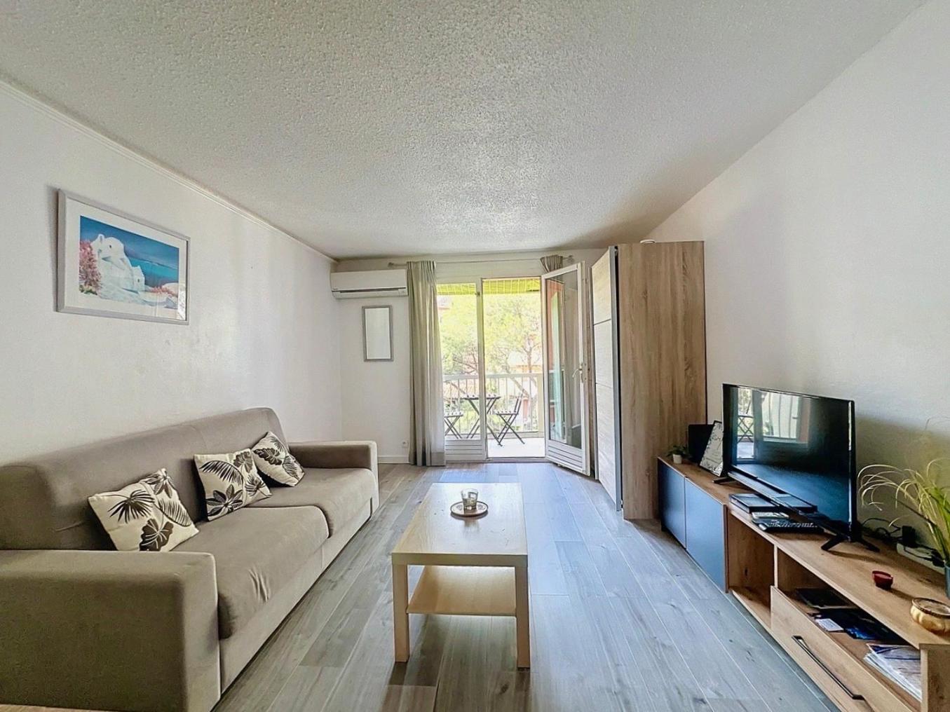 Studio Bord De Mer Boulouris A Saint Raphael Exterior foto